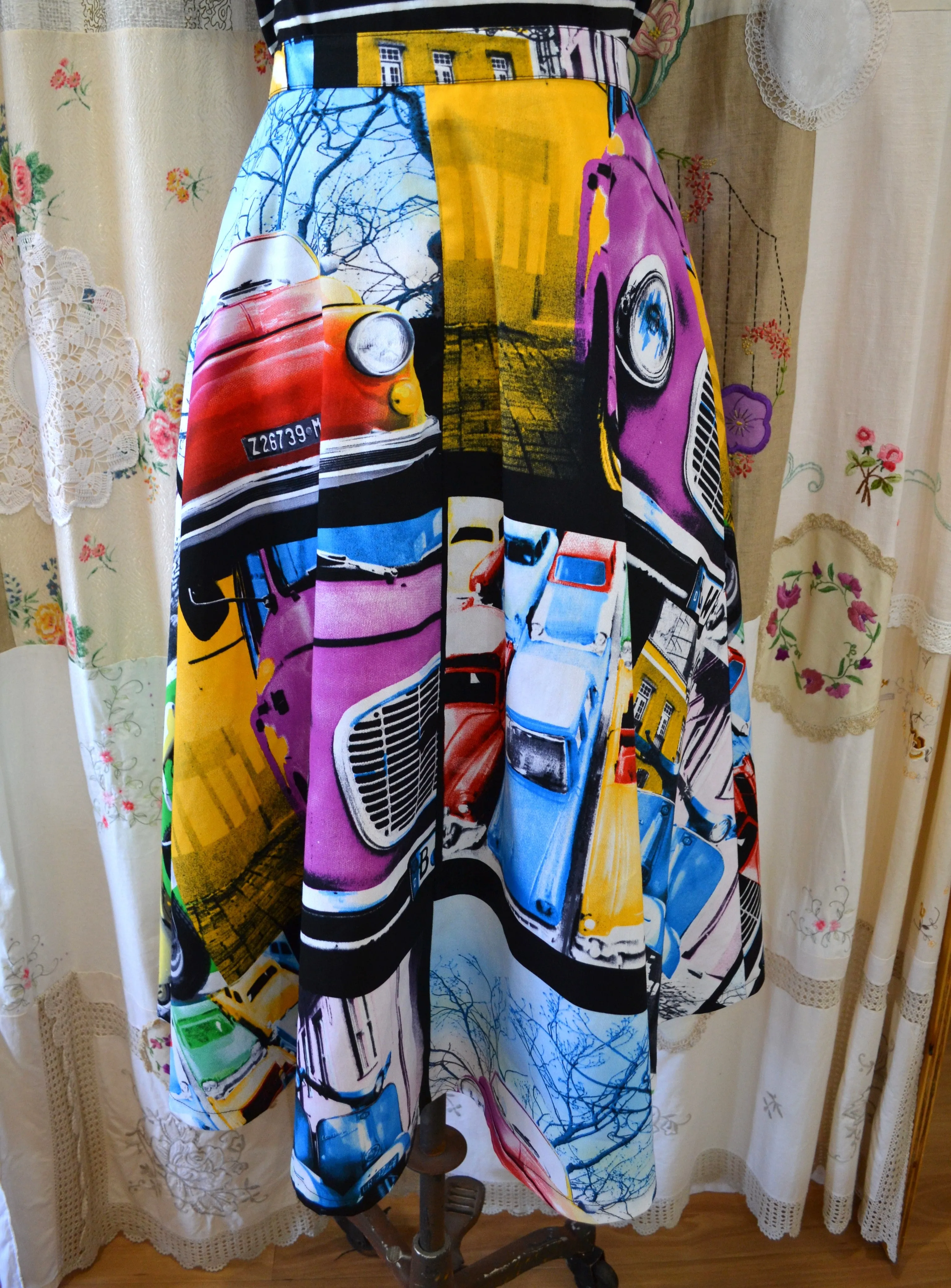 Berserk Modern transport  Circle skirt Dopamine dressing