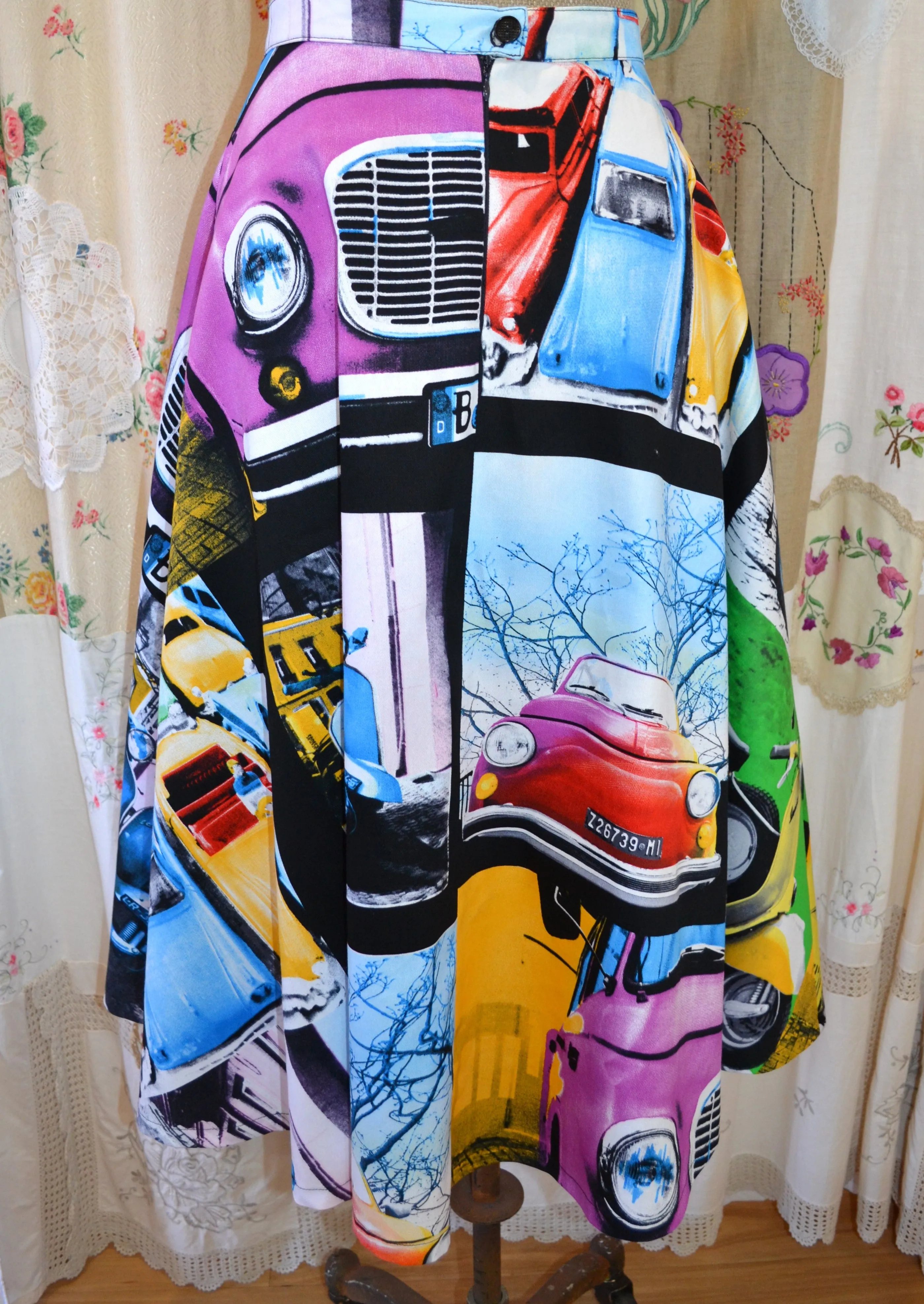 Berserk Modern transport  Circle skirt Dopamine dressing