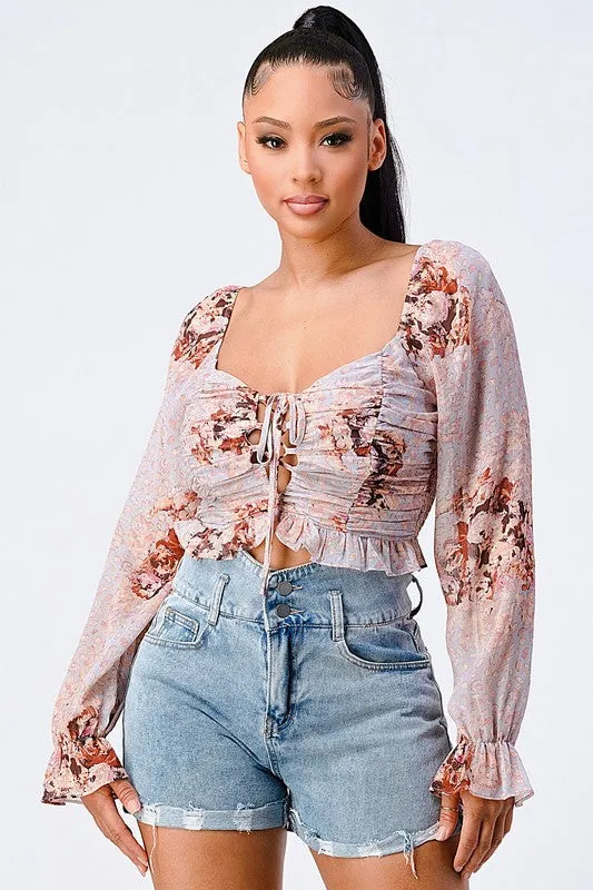 CHIC FLORAL SWEETHEART SMOCKED BACK CROPPED TOP