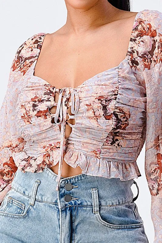 CHIC FLORAL SWEETHEART SMOCKED BACK CROPPED TOP