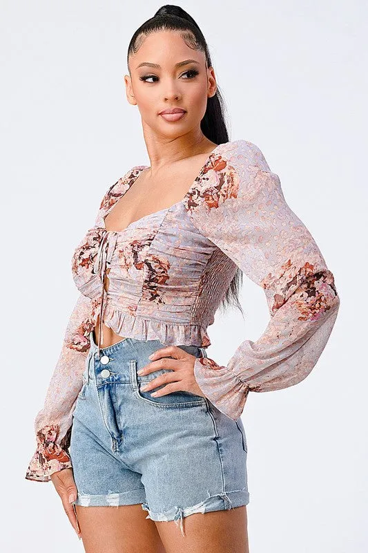 CHIC FLORAL SWEETHEART SMOCKED BACK CROPPED TOP