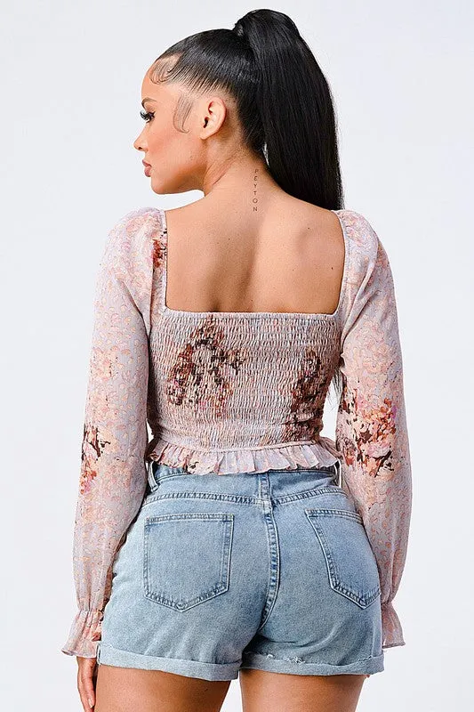 CHIC FLORAL SWEETHEART SMOCKED BACK CROPPED TOP