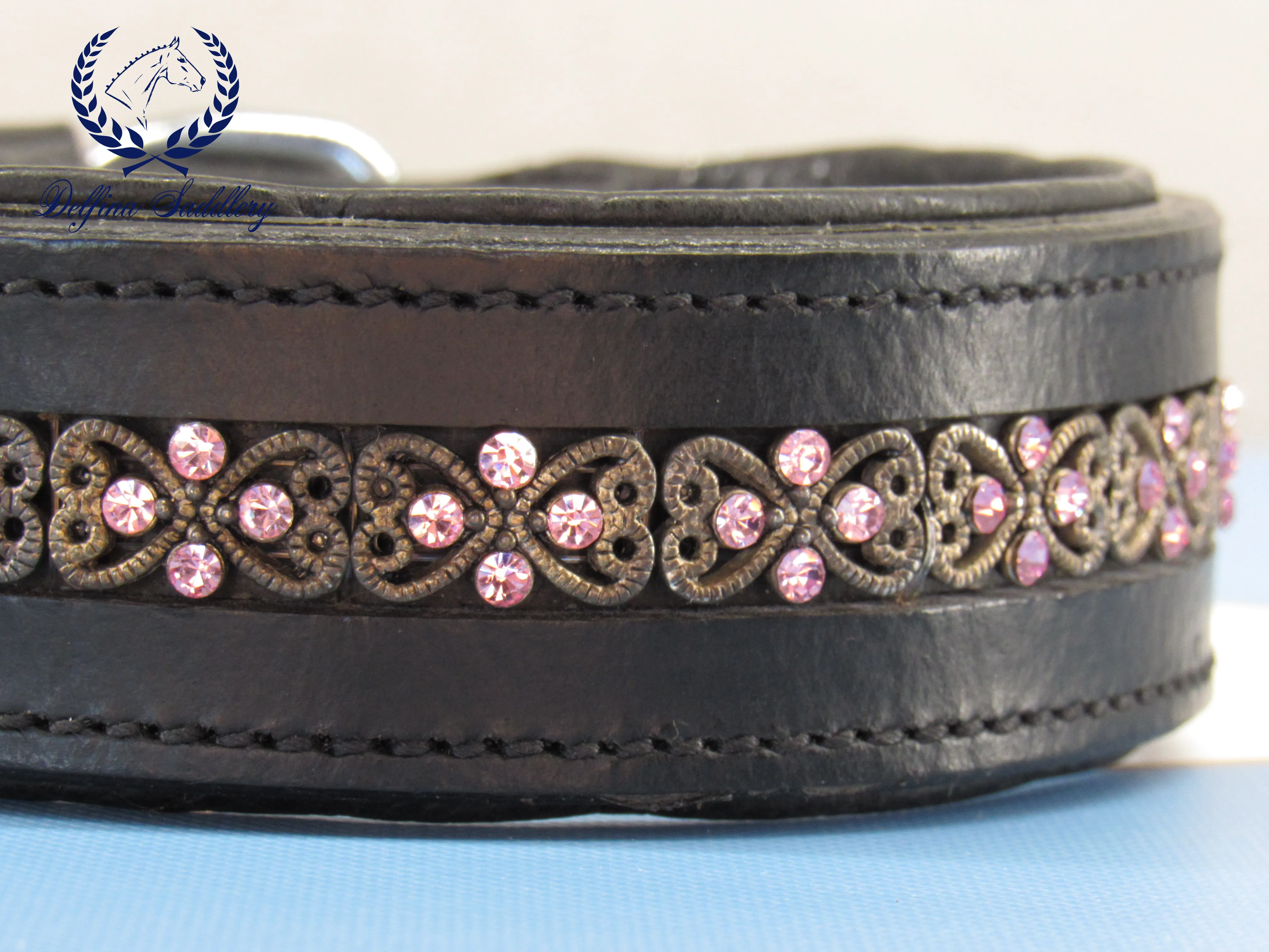 Custom Collar : Love Pink - Medium