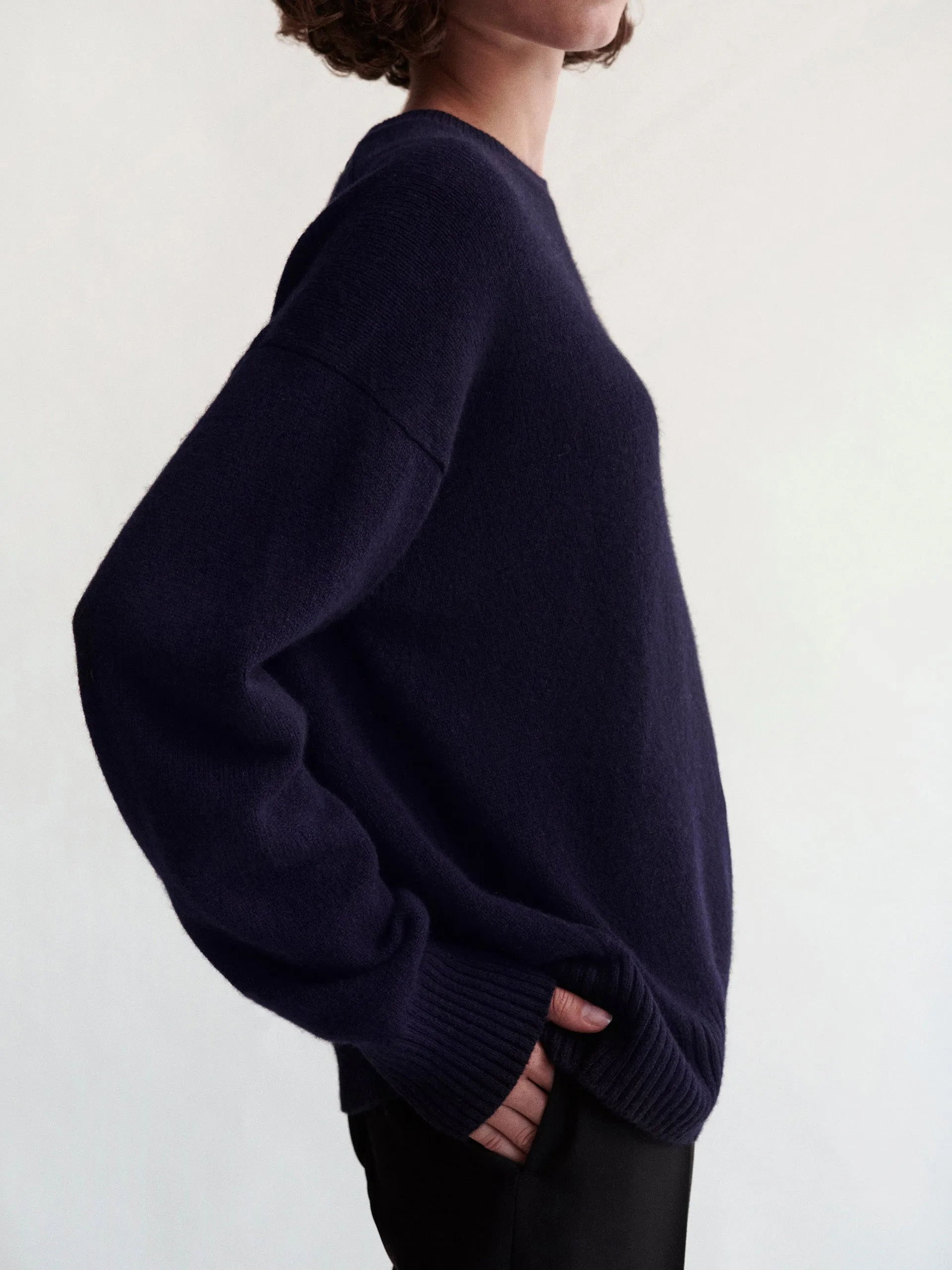 Navy Innes Geelong slouch crewneck