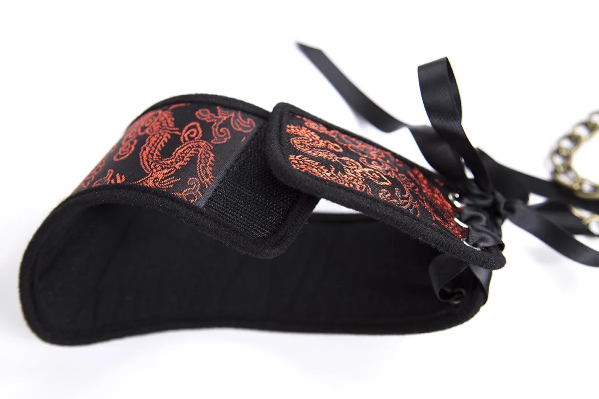 Red Lace Overlay Posture Col