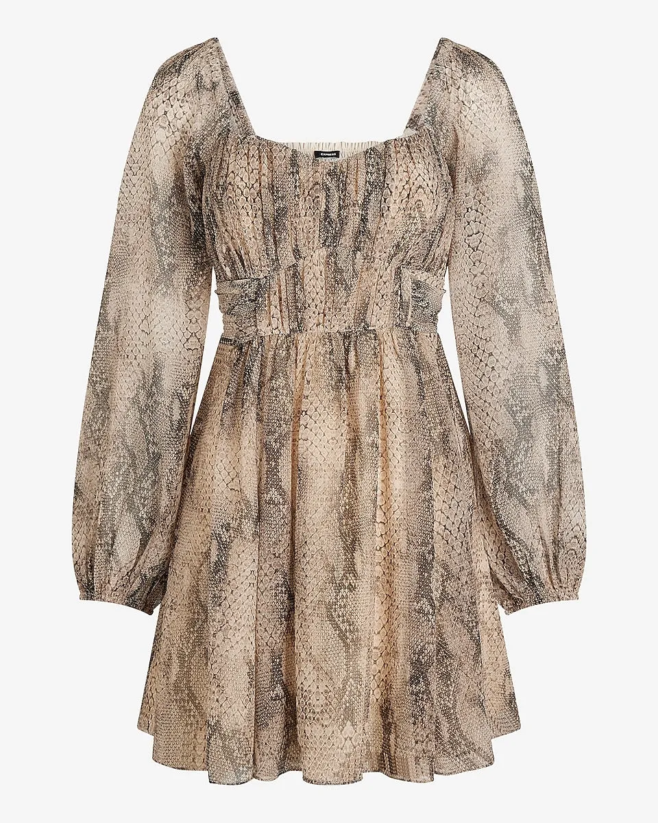 Snakeskin Sweetheart Neckline Long Sleeve Mini Babydoll Dress in Black Print